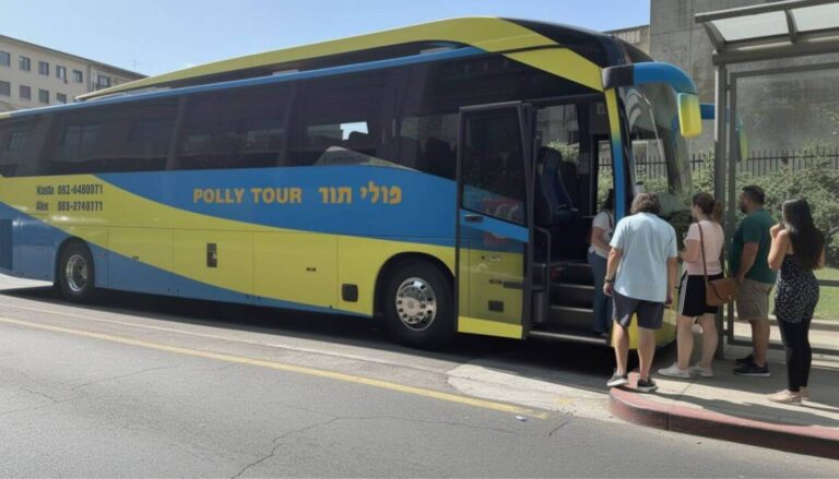 האוטובוס על הכביש מחכה בזמן שאנשים עולים עליו